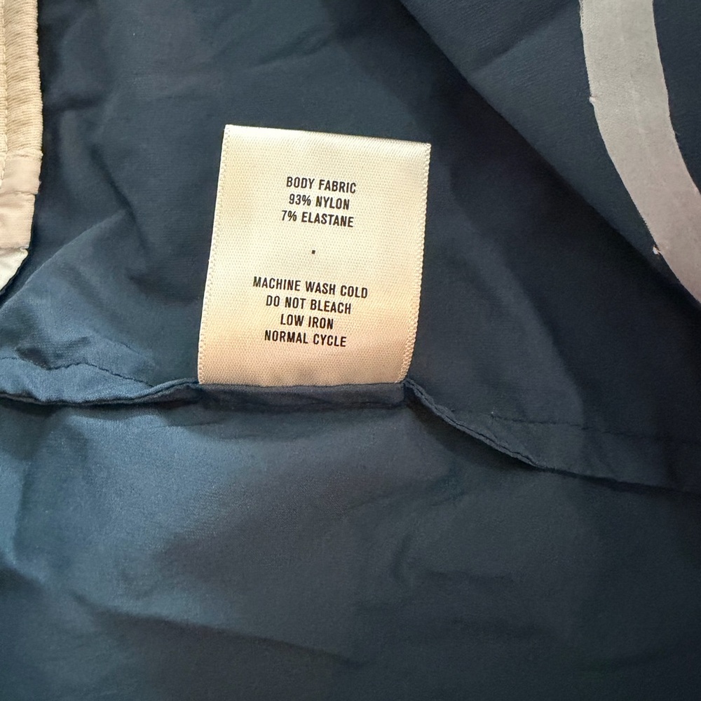 SOLD Tracksmith Off Roads Collection Packable Jacket - Picture 15 of 15